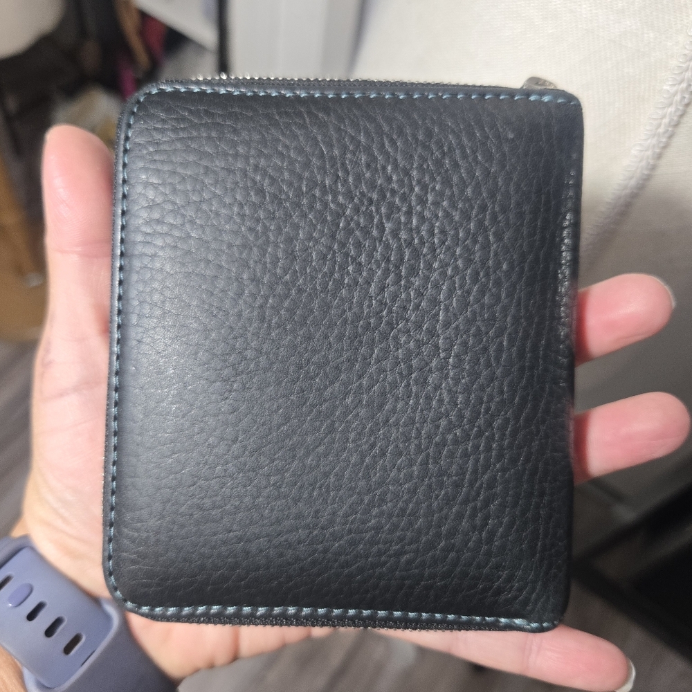 Coach Black Leather Small Wallet with Teal Stitching - Picture 5 of 13